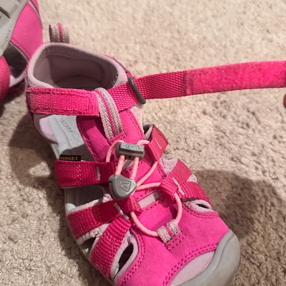 Little Kids' Keen Seacamp II CNX Sz 3 Very Berry / Dawn Pink Sz 1 Barely Worn - Picture 16 of 16